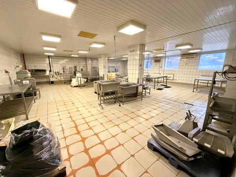 комерційна за адресою  Авіаторське, Аеропортівська вул., 145