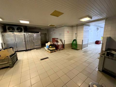 комерційна за адресою  Авіаторське, Аеропортівська вул., 145