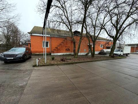 комерційна за адресою  Авіаторське, Аеропортівська вул., 145