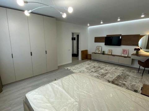 квартира за адресою Академіка Вернадського бульв., 24