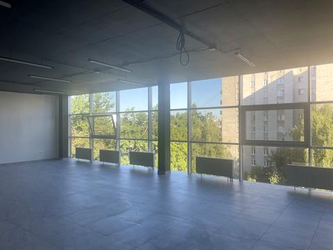 комерційна за адресою Грушевського, 26