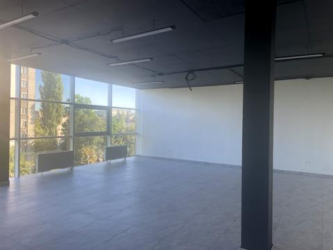 комерційна за адресою Грушевського, 26