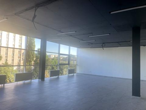 комерційна за адресою Грушевського, 26