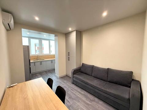 квартира за адресою Машинобудівників вул., 27