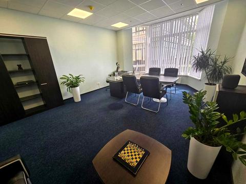 коммерческая по адресу Михаила Грушевского ул., 9-Б