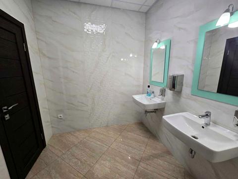 коммерческая по адресу Михаила Грушевского ул., 9-Б