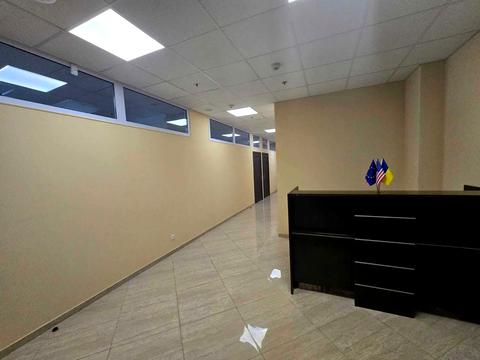 коммерческая по адресу Михаила Грушевского ул., 9-Б