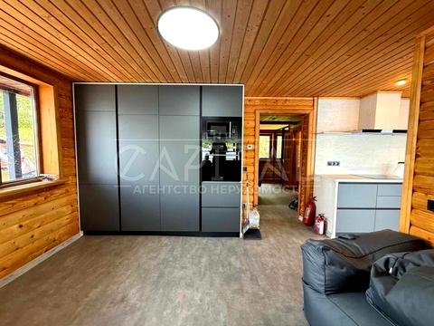 дом по адресу Броварской просп.