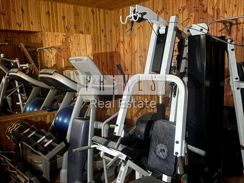 будинок за адресою с. Петропавлівська борщагівка, Вишнева