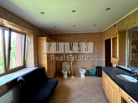 будинок за адресою с. Петропавлівська борщагівка, Вишнева