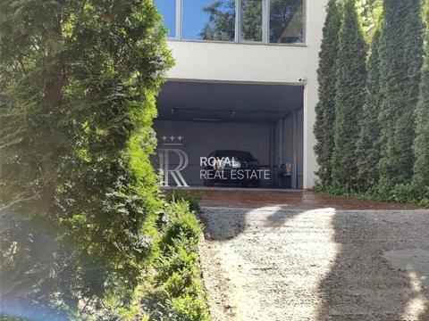 будинок за адресою Івана Фірцака пров. (Москвіна)