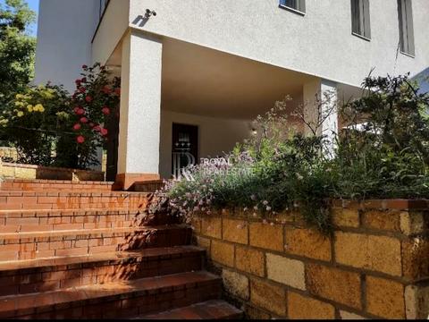 будинок за адресою Івана Фірцака пров. (Москвіна)