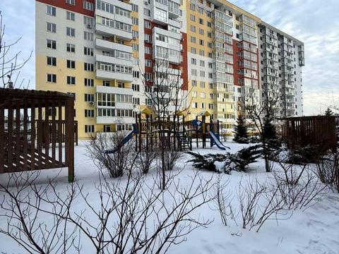квартира по адресу Гвардейцев-Широнинцев ул., 74-Б