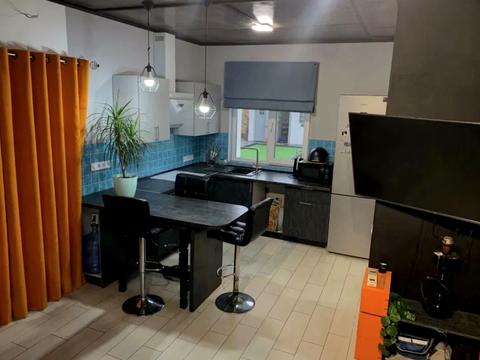 будинок за адресою Прикордонна