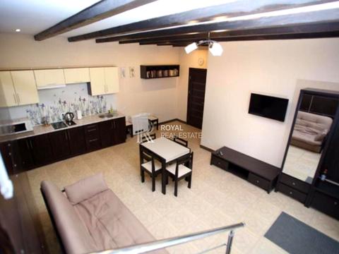 будинок за адресою Нова