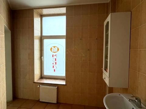 комерційна за адресою Кардинала Любомира Гузара вул., 34