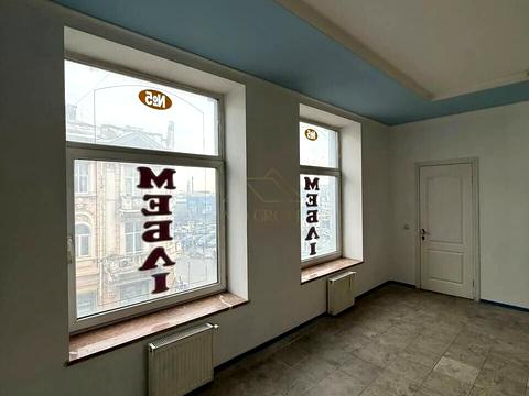 комерційна за адресою Кардинала Любомира Гузара вул., 34