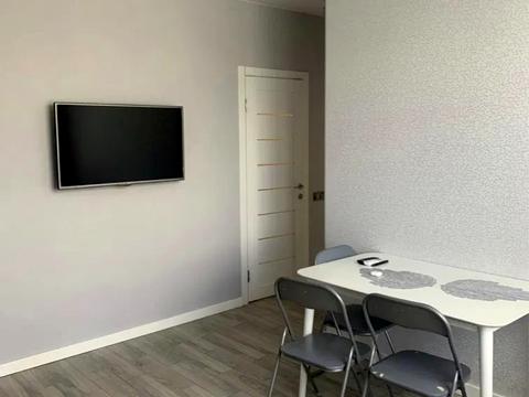 квартира за адресою Салютна вул., 2к19