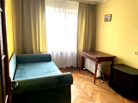 кімната за адресою Голосіївський просп. (40-річчя Жовтня), 13