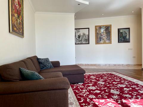 квартира по адресу Одесса, Литературная ул., 1а