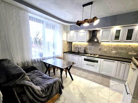 квартира за адресою Станіслава Людкевича вул., 8