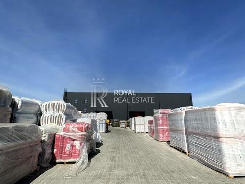 коммерческая по адресу В'ячеслава Чорновола, 18