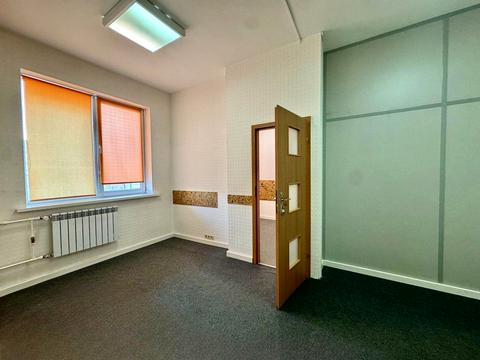 комерційна за адресою Варязький пров., 4-В