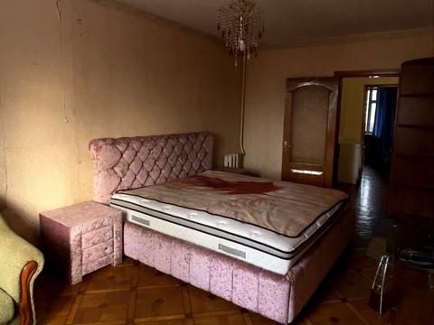 квартира за адресою Академіка Корольова вул., 64а