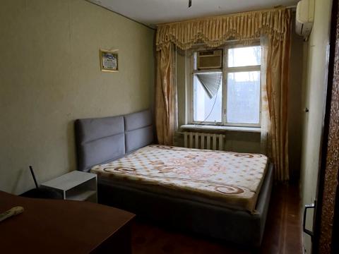 квартира за адресою Академіка Корольова вул., 64а