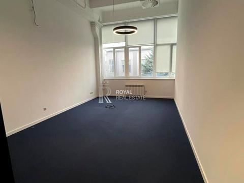 комерційна за адресою Новонаводницька вул. (Лаврська), 16