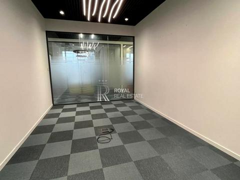 комерційна за адресою Новонаводницька вул. (Лаврська), 16