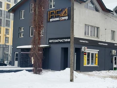 комерційна за адресою Крихівецька вул., 12