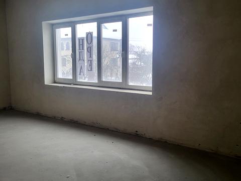 комерційна за адресою Крихівецька вул., 12