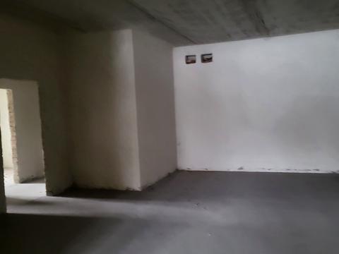 комерційна за адресою Крихівецька вул., 12