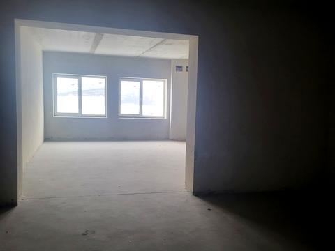 комерційна за адресою Крихівецька вул., 12