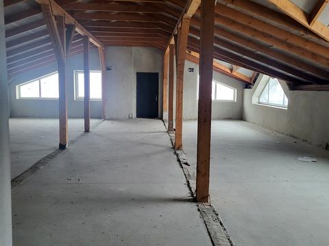 комерційна за адресою Крихівецька вул., 12