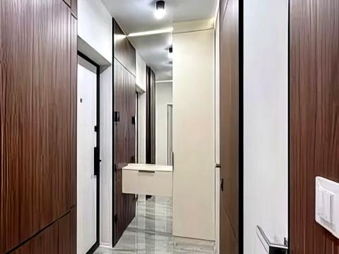 квартира за адресою Салютна вул., (Будинок 02301-02303)