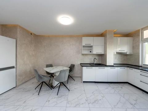 квартира за адресою Воскресенська вул., 18