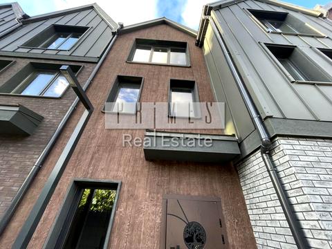 будинок за адресою Живописна