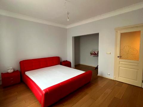 квартира по адресу Олександра Хіри ул., 1