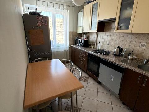 квартира за адресою Домбровського вул., 86