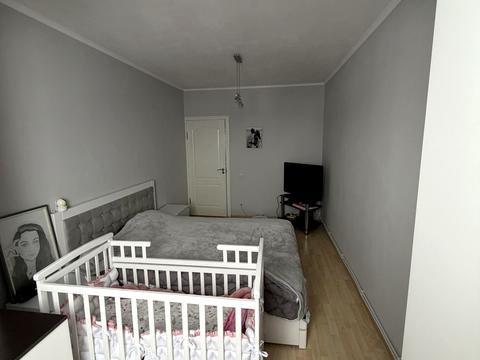 квартира за адресою Домбровського вул., 86