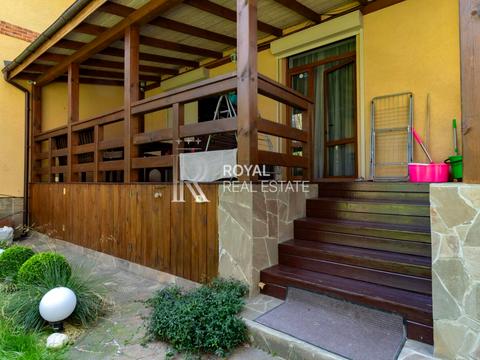 дом по адресу Київська ул.