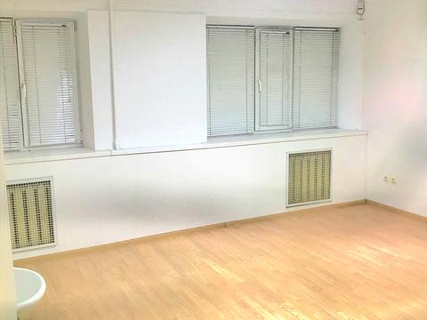 коммерческая по адресу Стельмаха Михаила ул., 8