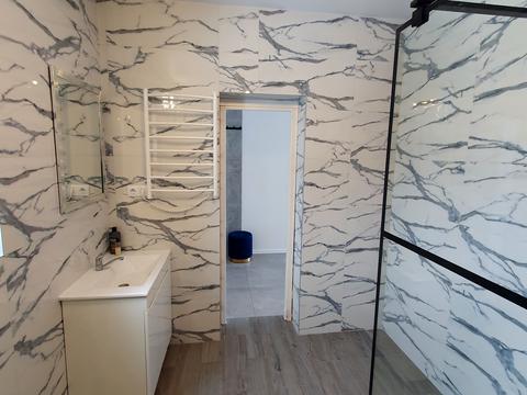 будинок за адресою Грушевського