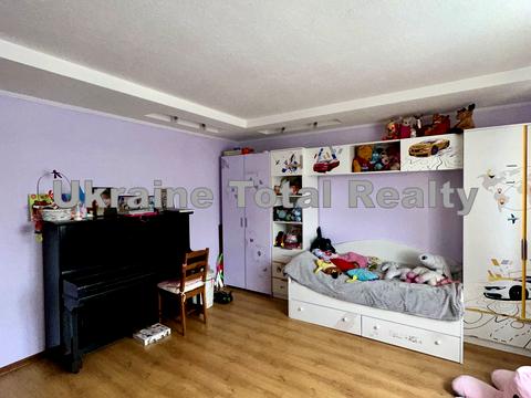 квартира за адресою Дарницький бульв., 8