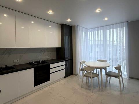 квартира по адресу Степана Бандеры ул., (Будинок 4)