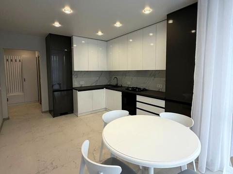 квартира по адресу Степана Бандеры ул., (Будинок 4)