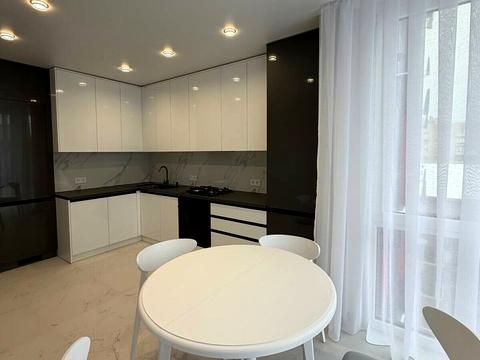 квартира по адресу Степана Бандеры ул., (Будинок 4)