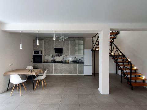 будинок за адресою Грушевського